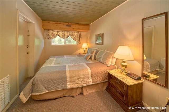 Echota- Four-bedroom Holiday home *