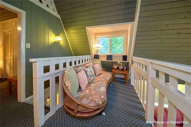 Echota- Four-bedroom Holiday home