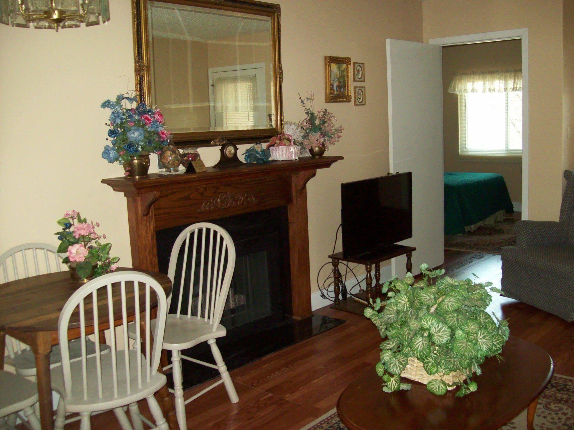 Chateau Apartment