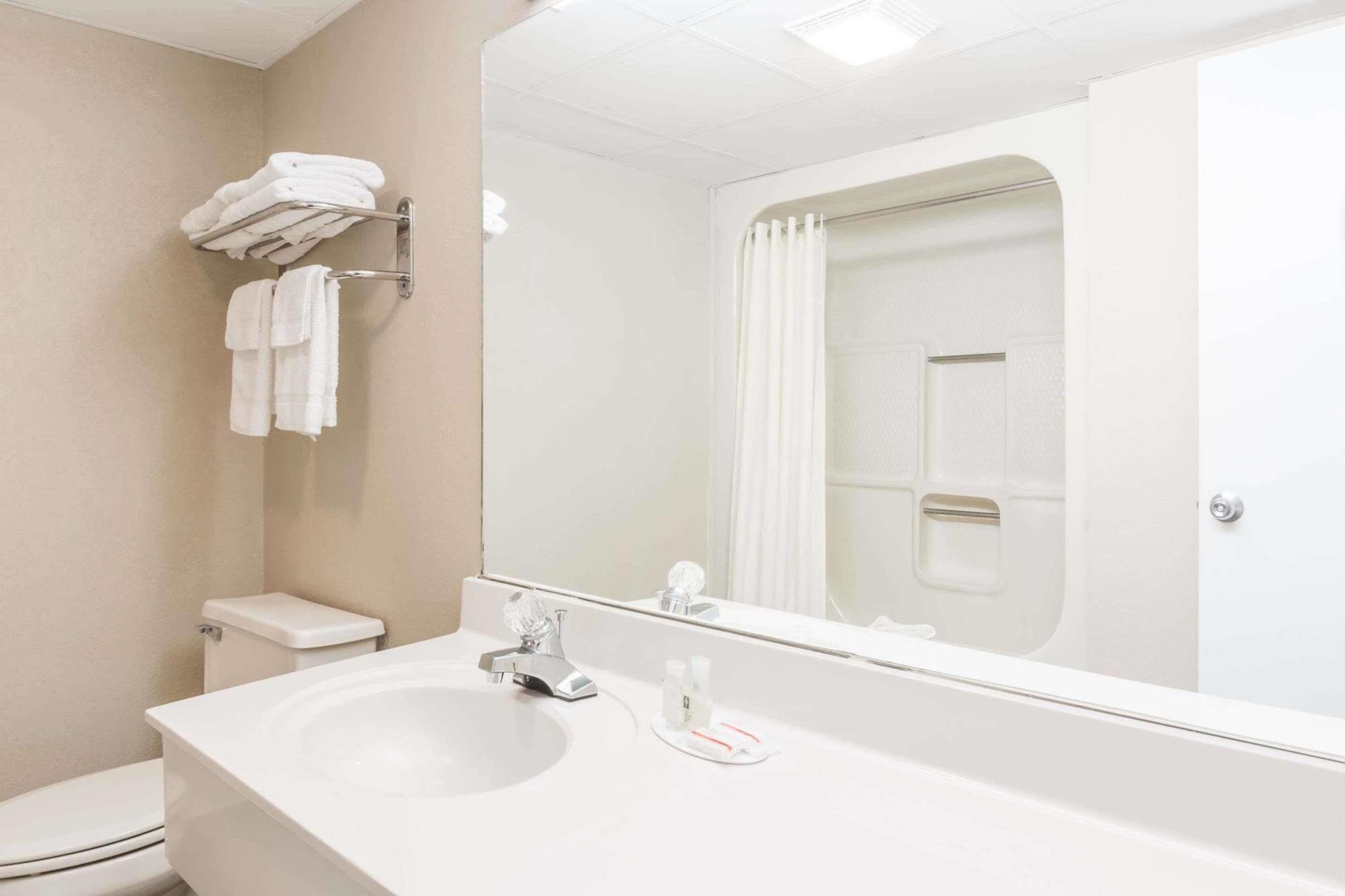 Surestay By Western Hotel 3*