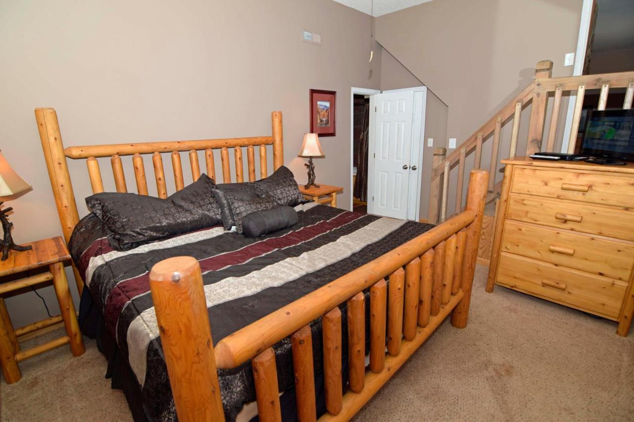 Holiday home 1125 Bear Ridge 4 Bedroom Cabin *
