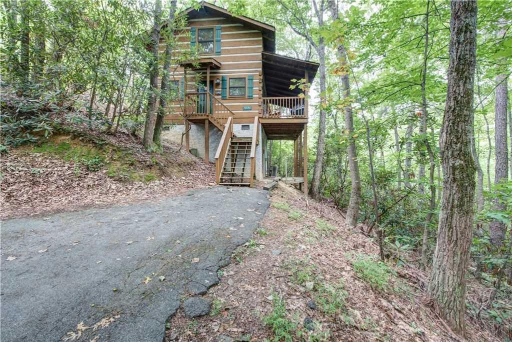 Little Bear Hideaway, 1 Bedroom, Hot Tub, Wifi, Sleeps 4 Holiday home Gatlinburg