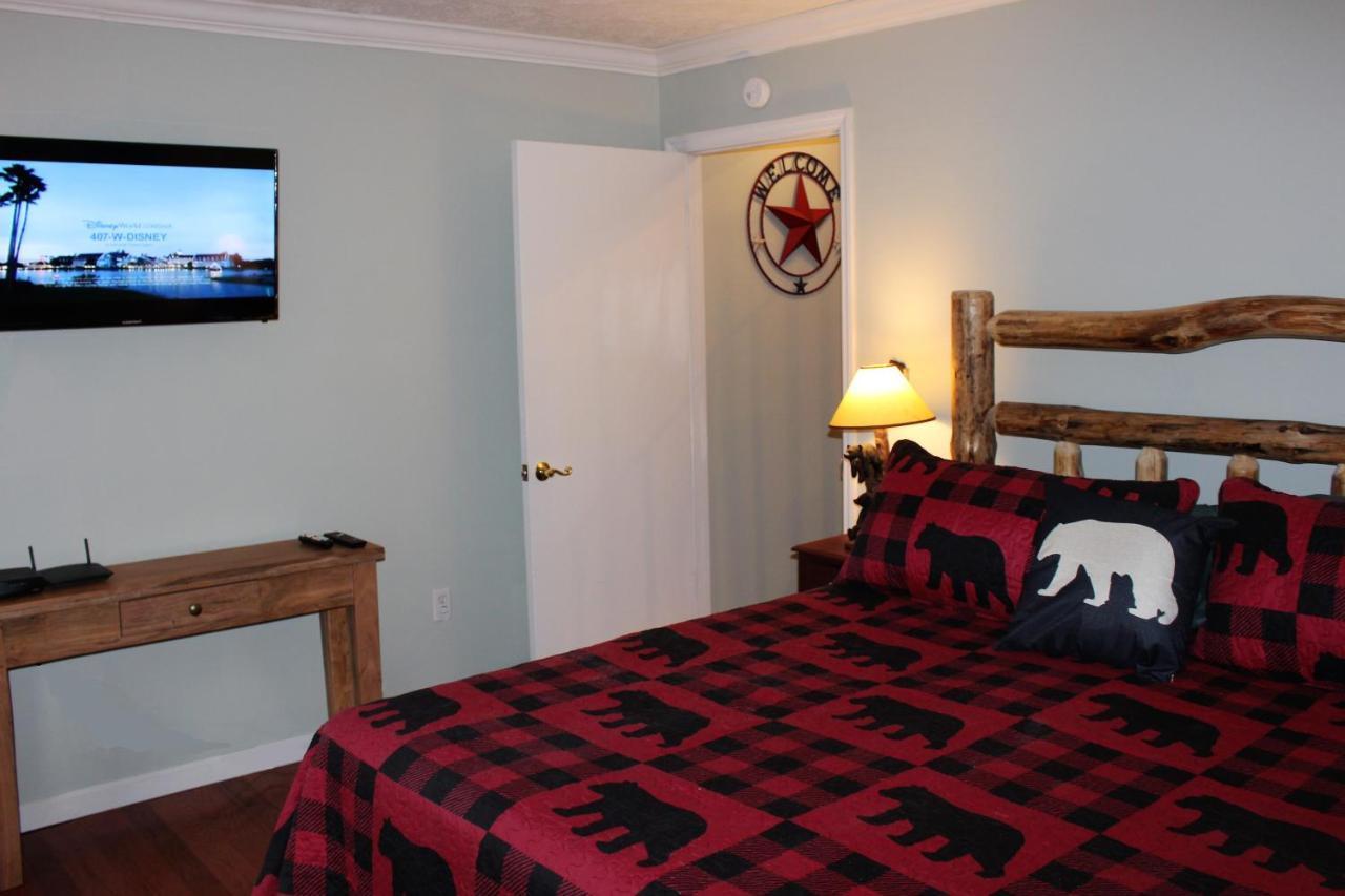 Apartment Spacious Downtown Walking Distance To Downtown Sleeps 6 Guests *