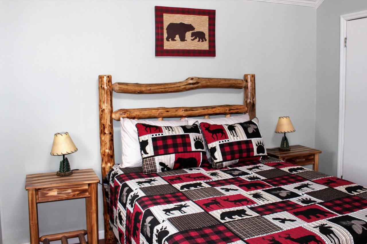 Apartment Spacious Downtown Walking Distance To Downtown Sleeps 6 Guests Gatlinburg