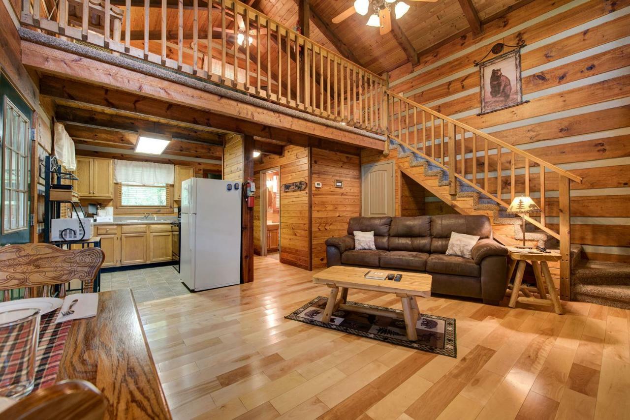 Little Bear Hideaway, 1 Bedroom, Hot Tub, Wifi, Sleeps 4 * Gatlinburg