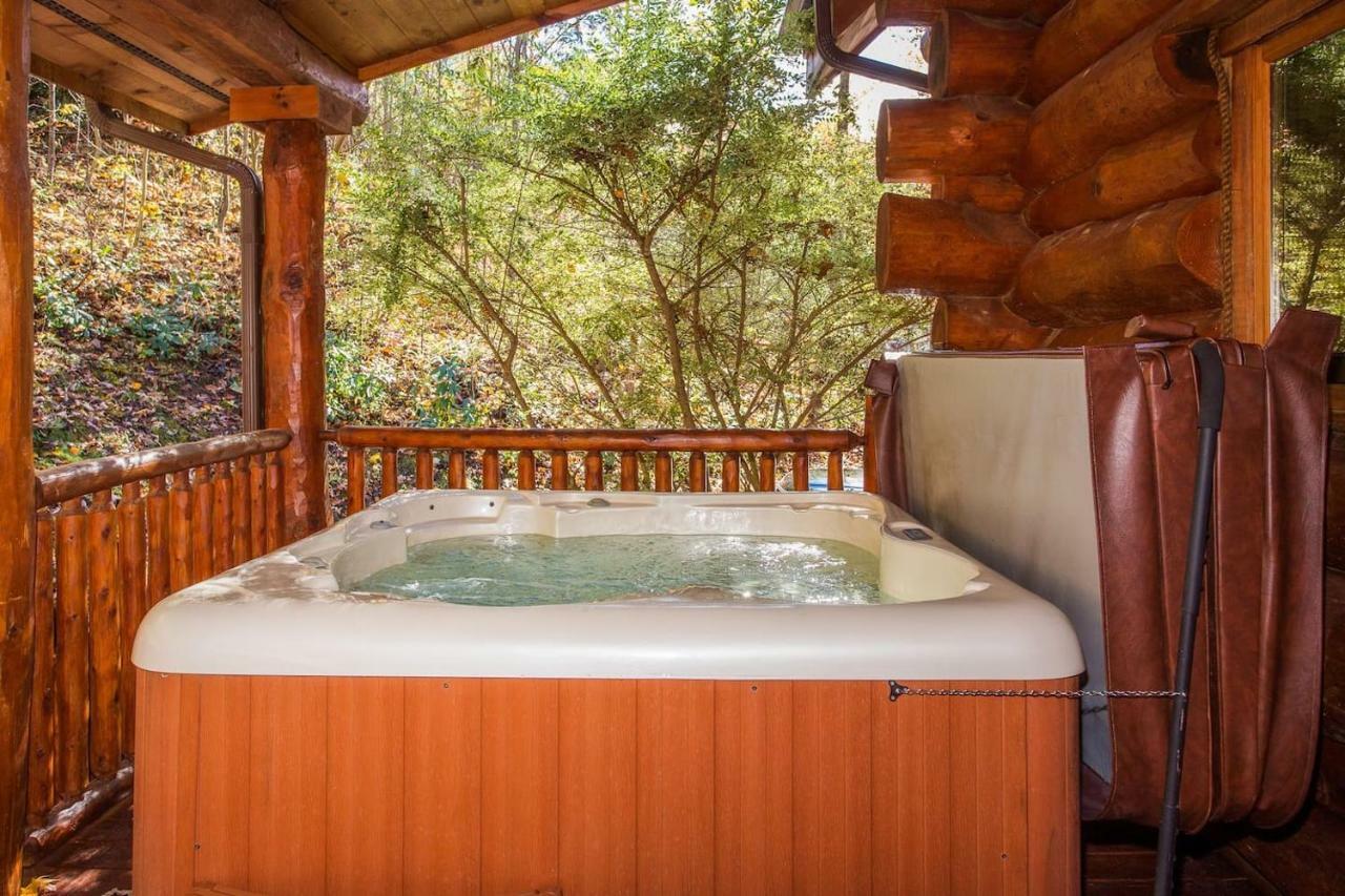 Laurel Creek Hideaway * Gatlinburg