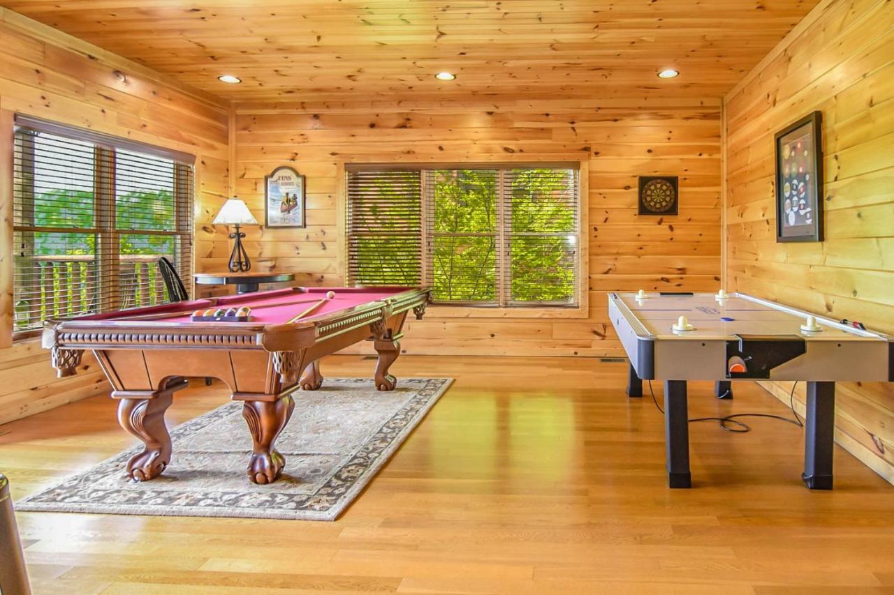Enchanted View Cabin - Spectacular View, Hot Tub, Gameroom, 2br 2ba Sleeps 8 * Gatlinburg