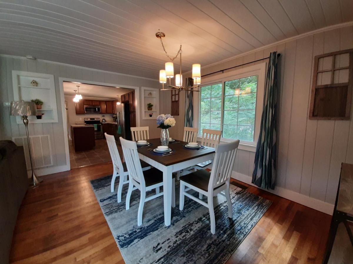 Holiday home Dollys Place 3br 2ba In *
