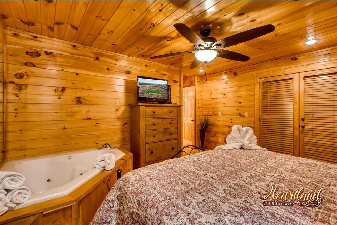 Cuddlers Paradise Gatlinburg