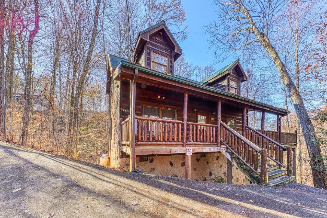 Seasons Of The Heart * Gatlinburg