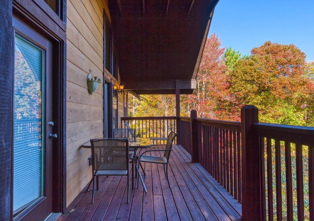 Chalet Daya, Hot Tub, Pool Table, 1089 Of Free Attraction Tickets For Each Paid Day, Dollywood And More!