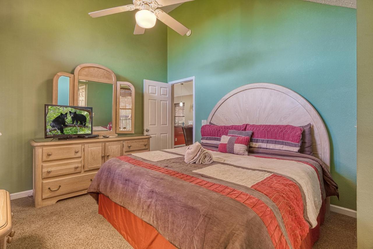 Chalet Daya, Hot Tub, Pool Table, 1089 Of Free Attraction Tickets For Each Paid Day, Dollywood And More!
