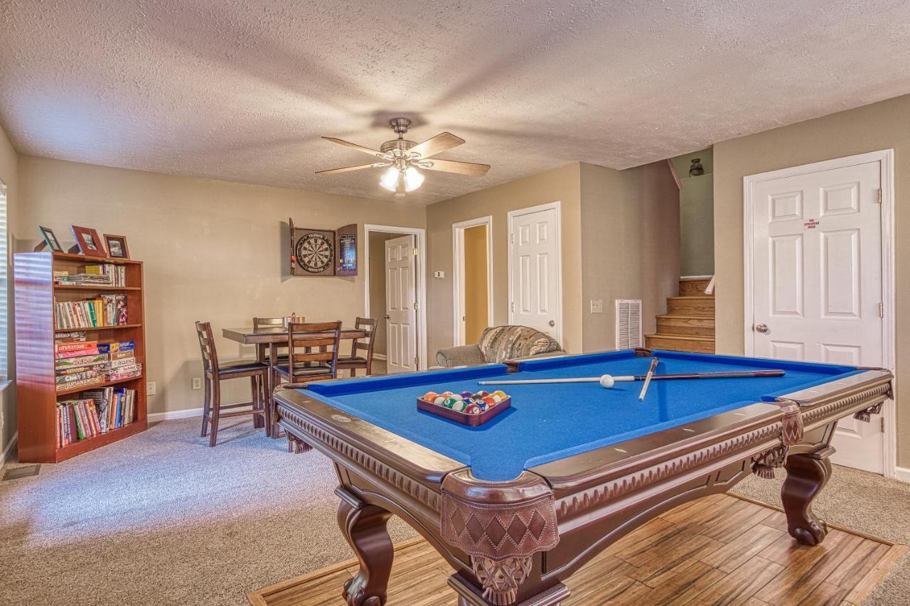 Daya, Hot Tub, Pool Table, 1089 Of Free Attraction Tickets For Each Paid Day, Dollywood And More!