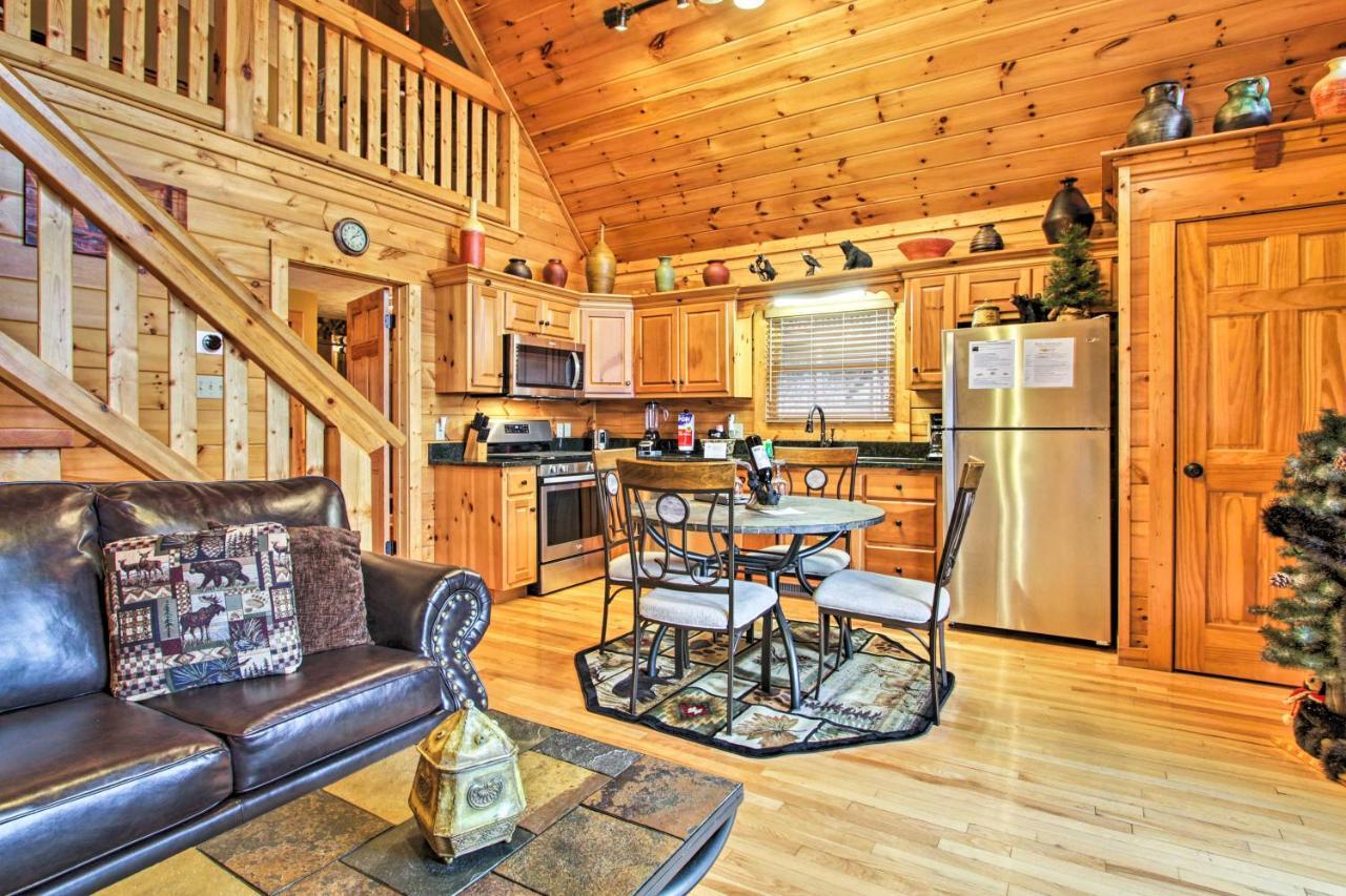 Holiday home Breathtaking View With Game And Hot Tub! Gatlinburg