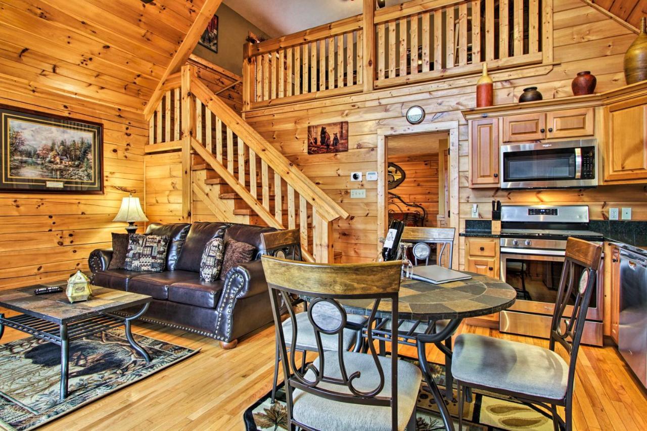 Holiday home Breathtaking View With Game And Hot Tub! Gatlinburg