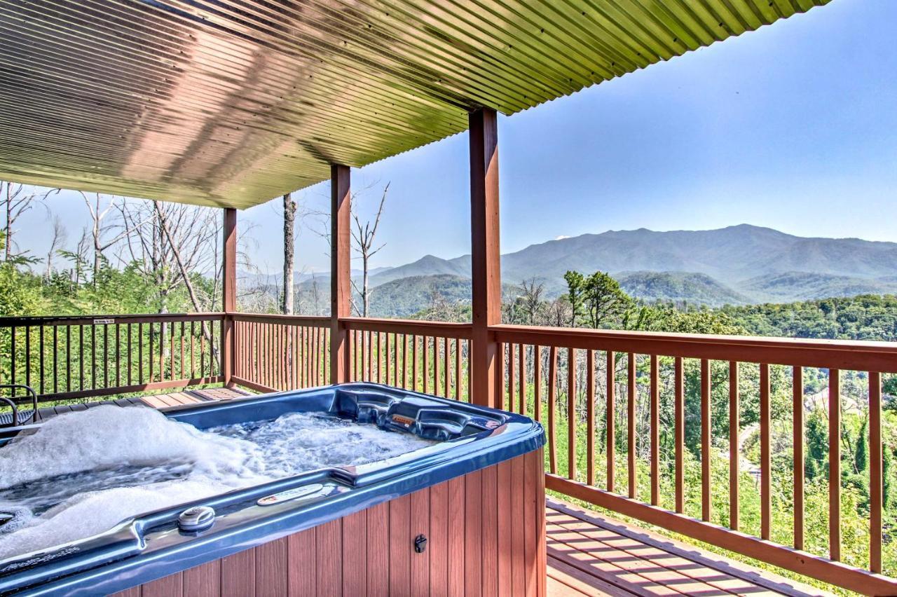 Mountain-view With Private Hot Tub!