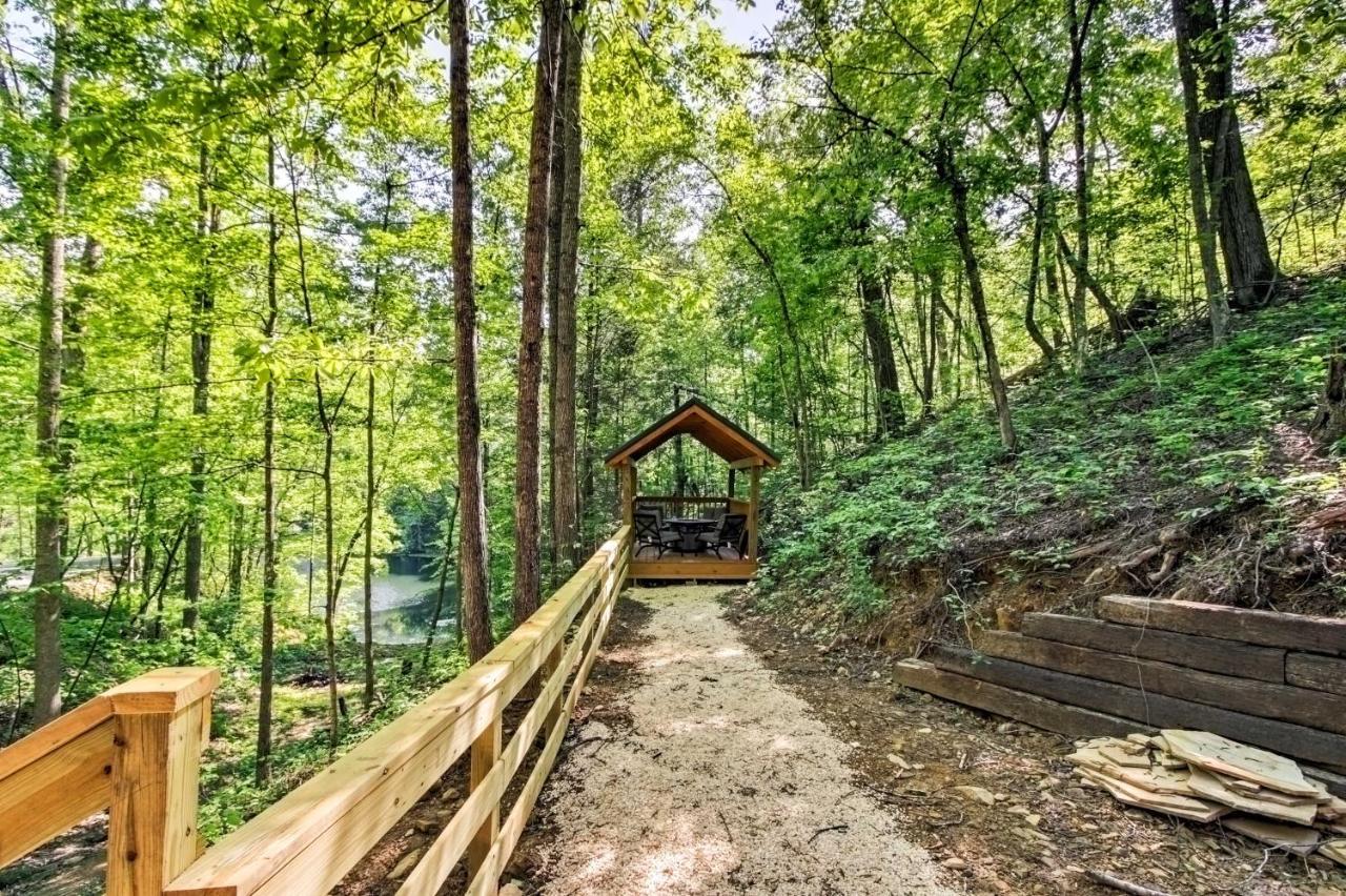 Holiday home With Hot Tub 5 Mi To Downtown Gatlinburg