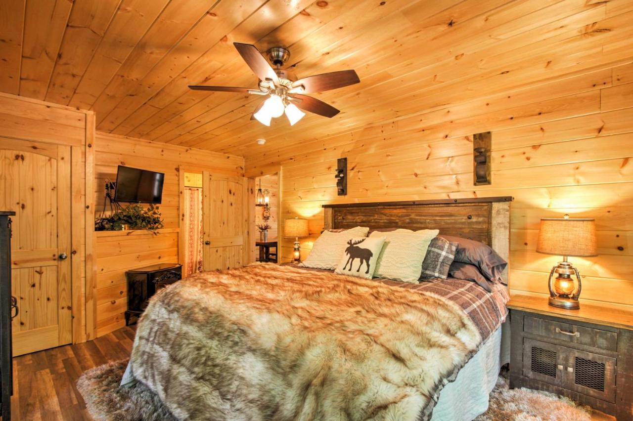 Holiday home With Hot Tub 5 Mi To Downtown