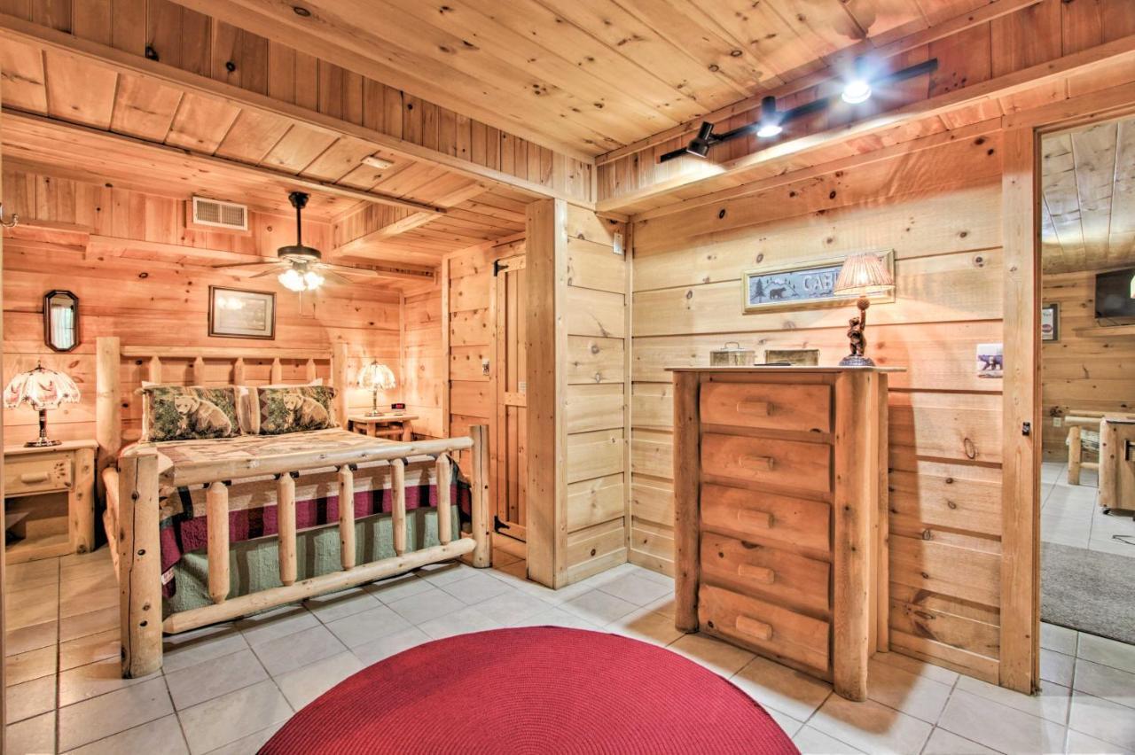 A-frame Cabin With Hot Tub Less Than 1 Mi To Ober Gatlinburg