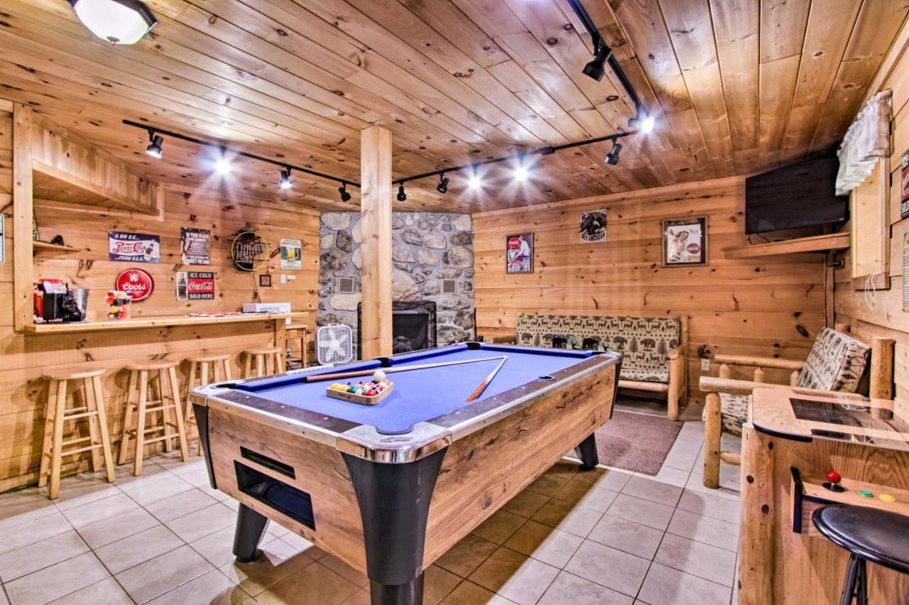 Holiday home A-frame Cabin With Hot Tub Less Than 1 Mi To Ober Gatlinburg