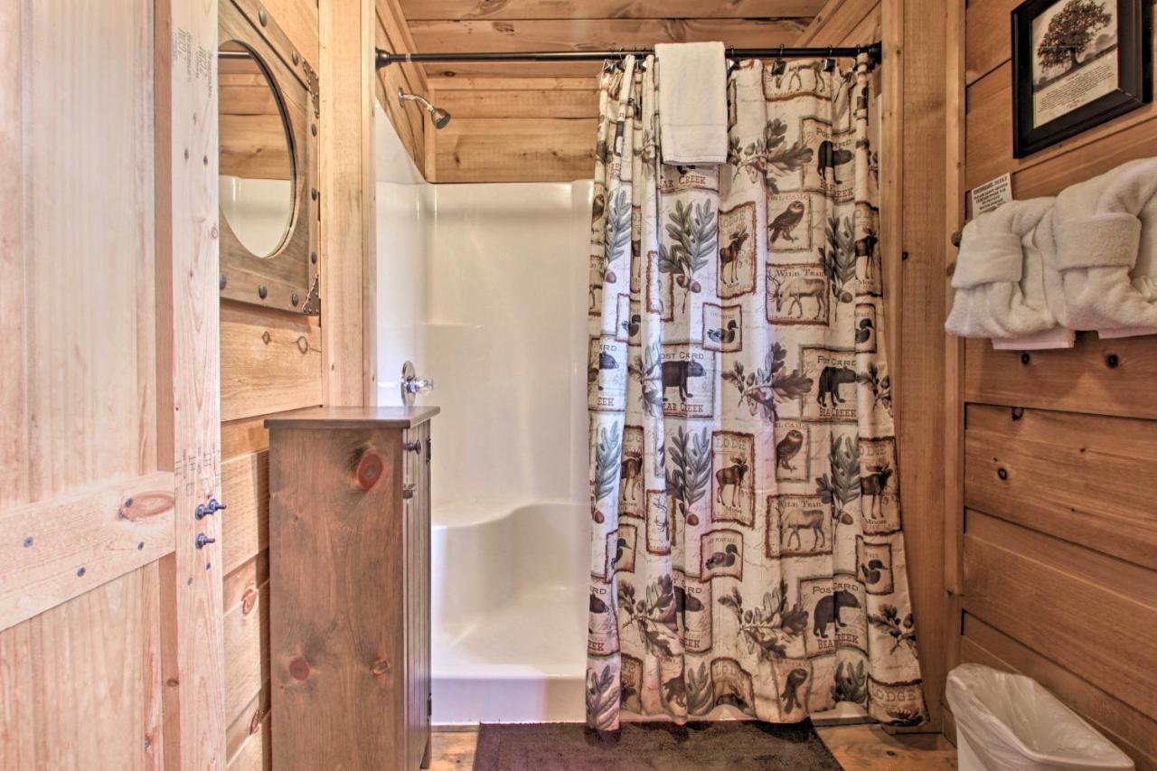 A-frame Cabin With Hot Tub Less Than 1 Mi To Ober Holiday home Gatlinburg