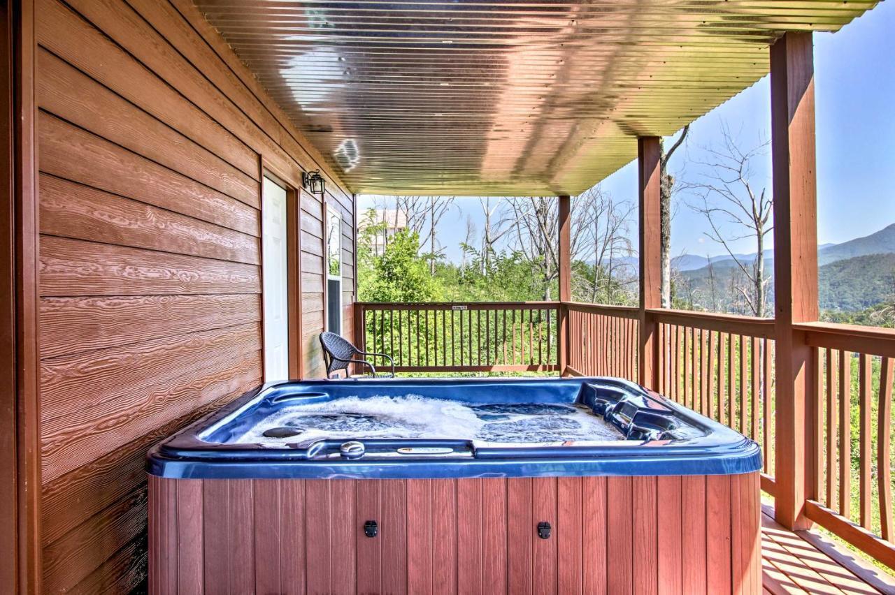 Mountain-view With Private Hot Tub! * Gatlinburg