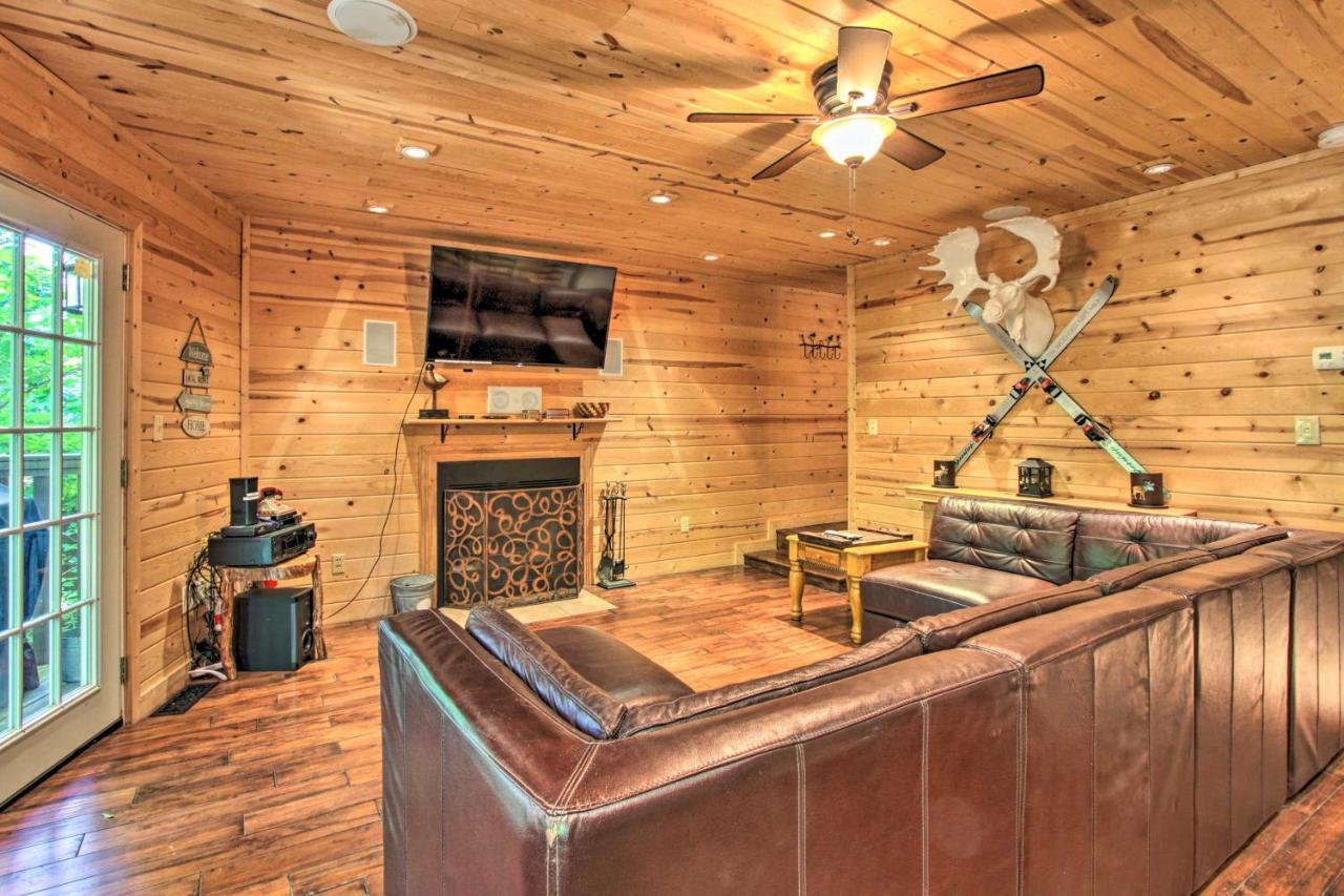 Rustic With Hot Tub 2 Mi To Town Holiday home *