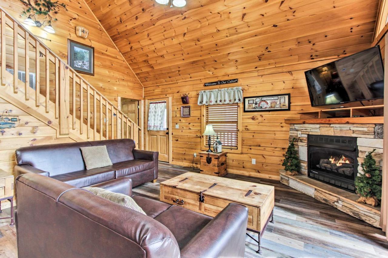 Mountain With Grill And Pool Table! Holiday home Gatlinburg