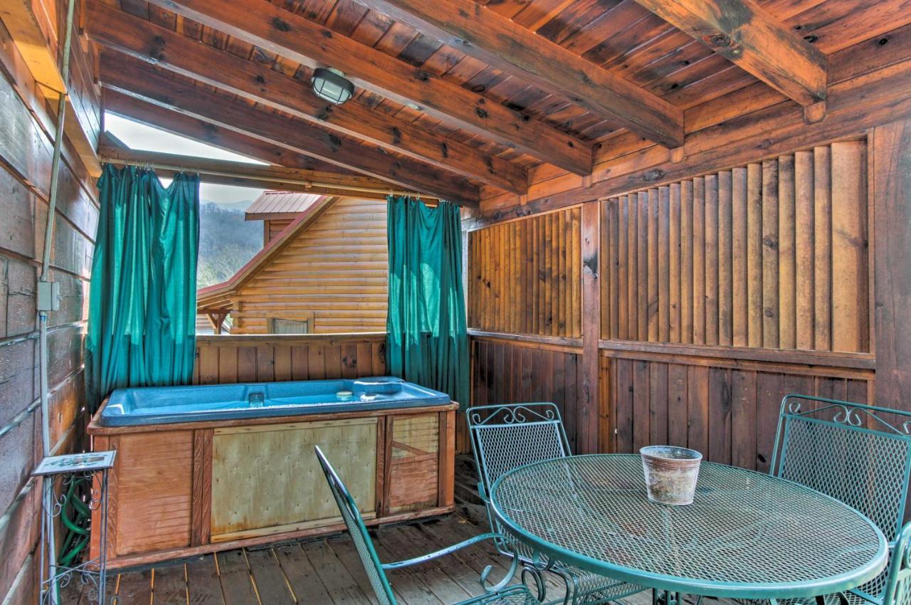 Two Hearts Cabin With Hot Tub, Amenities *