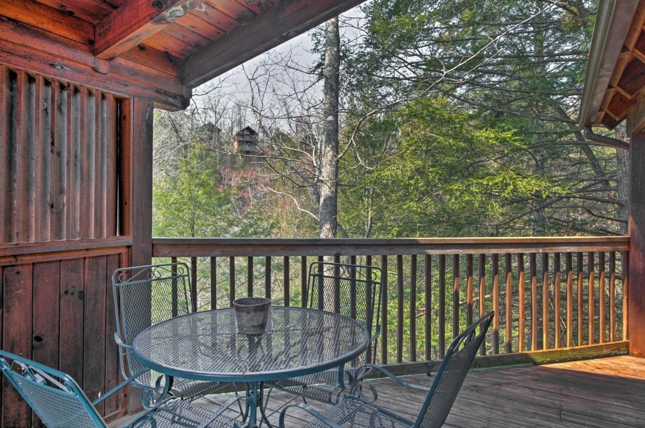 Holiday home Two Hearts Cabin With Hot Tub, Amenities *