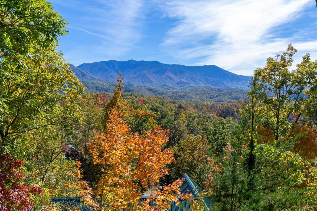 Breathtaking View With Game And Hot Tub! Holiday home