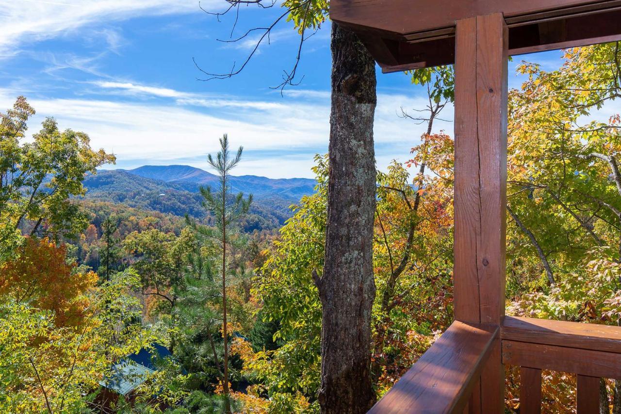 Breathtaking View With Game And Hot Tub! * Gatlinburg