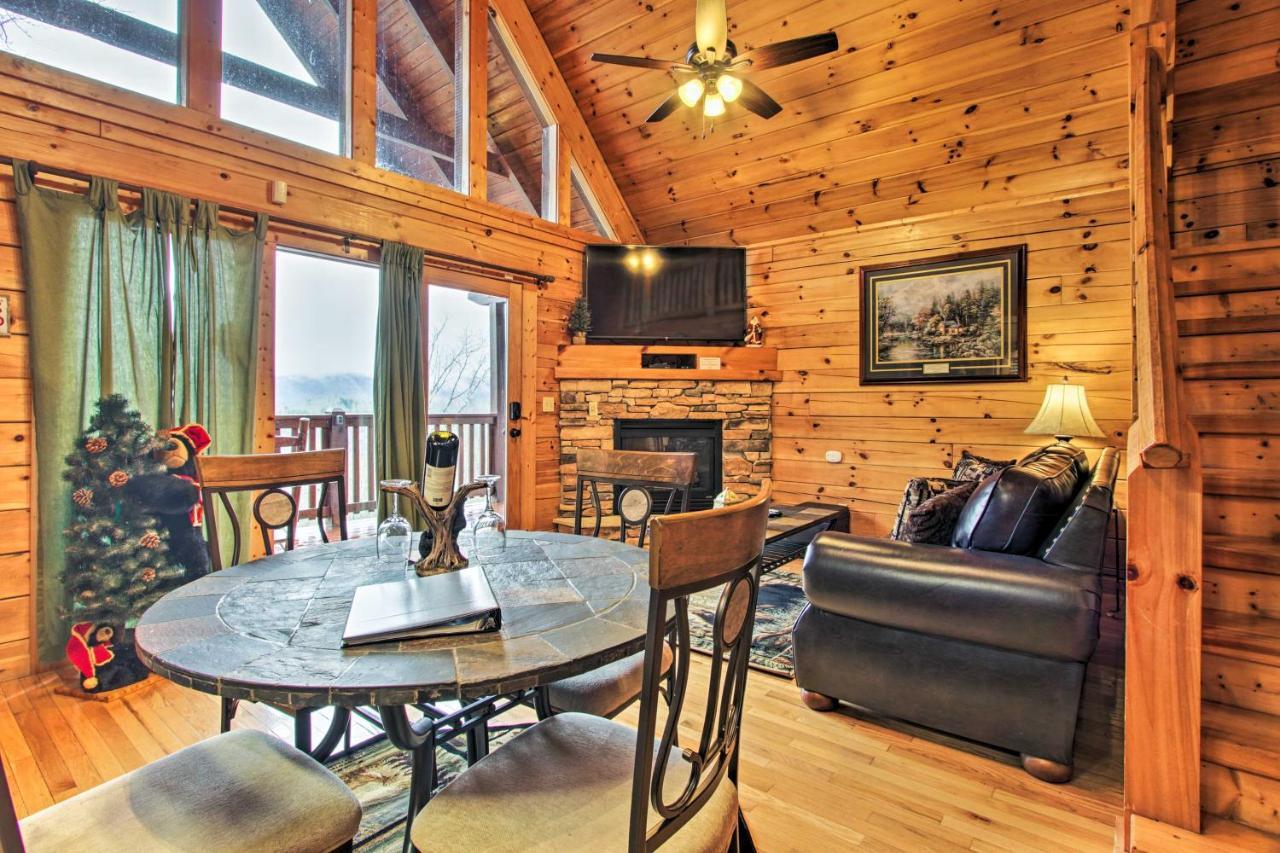 Breathtaking View With Game And Hot Tub! Gatlinburg