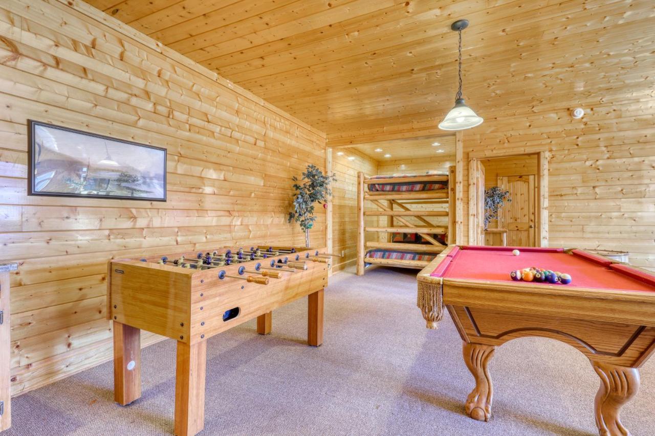 Papa Bears Cabin Holiday home Gatlinburg