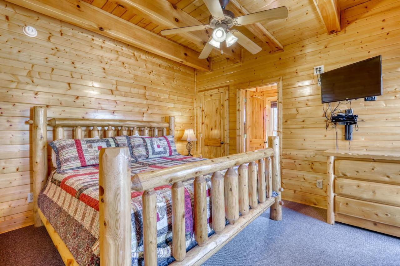 Papa Bears Cabin Gatlinburg