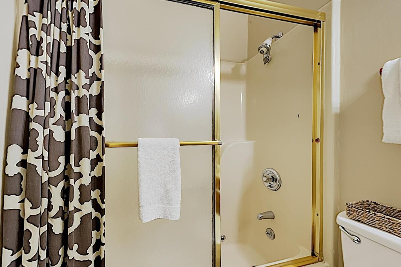 Roundette Cabin Gatlinburg