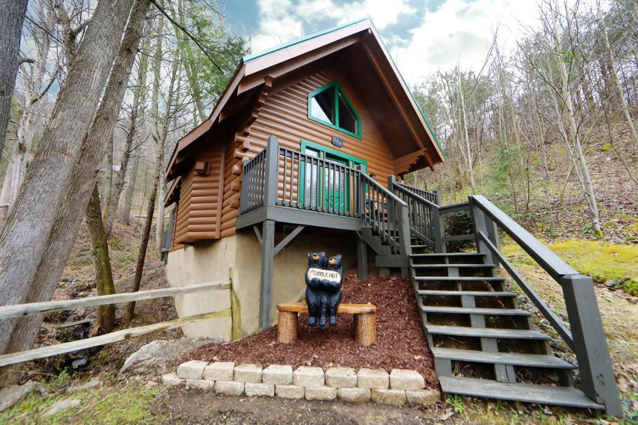 The Cuddle Hut Gatlinburg