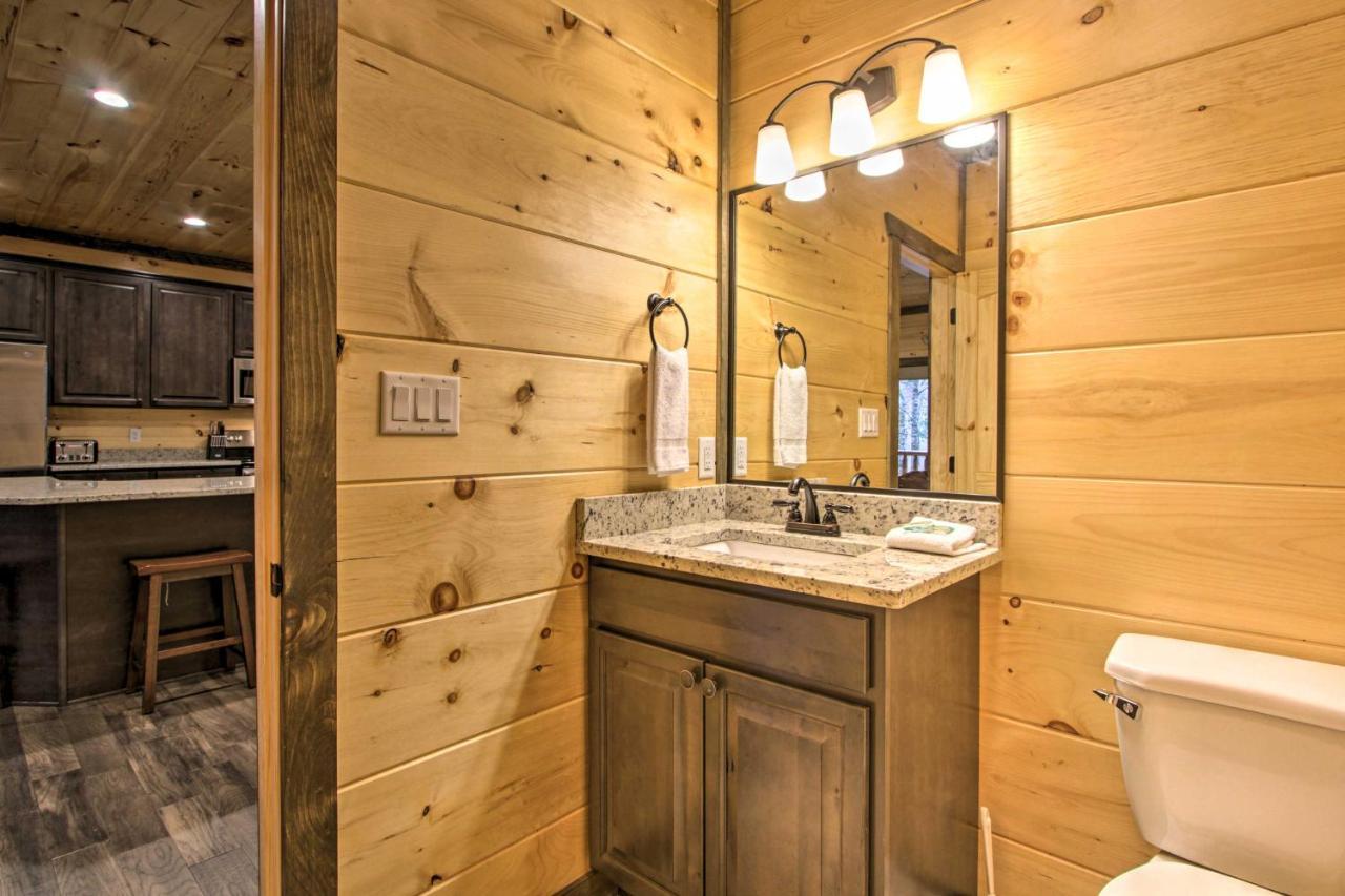 Holiday home Luxe With Theater Less Than 2 Miles To *