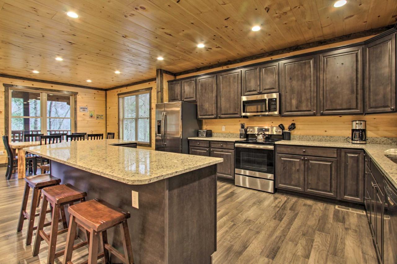 Luxe With Theater Less Than 2 Miles To * Gatlinburg