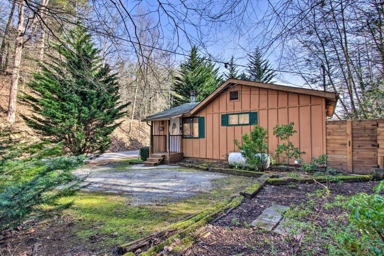 Holiday home Couples Cabin Great Smoky Arts And Crafts Community *