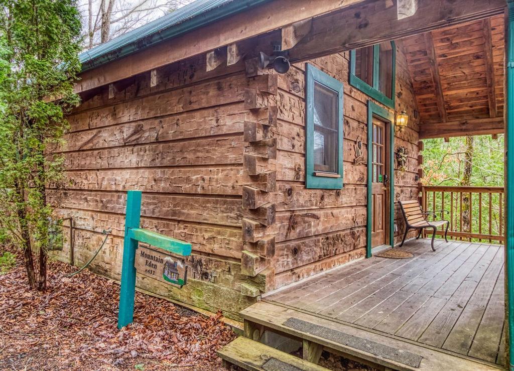 Mountain Eden, Hot Tub, Pool, Wifi, 1089 Free Tickets Each Paid Day, Dollywood And * Gatlinburg