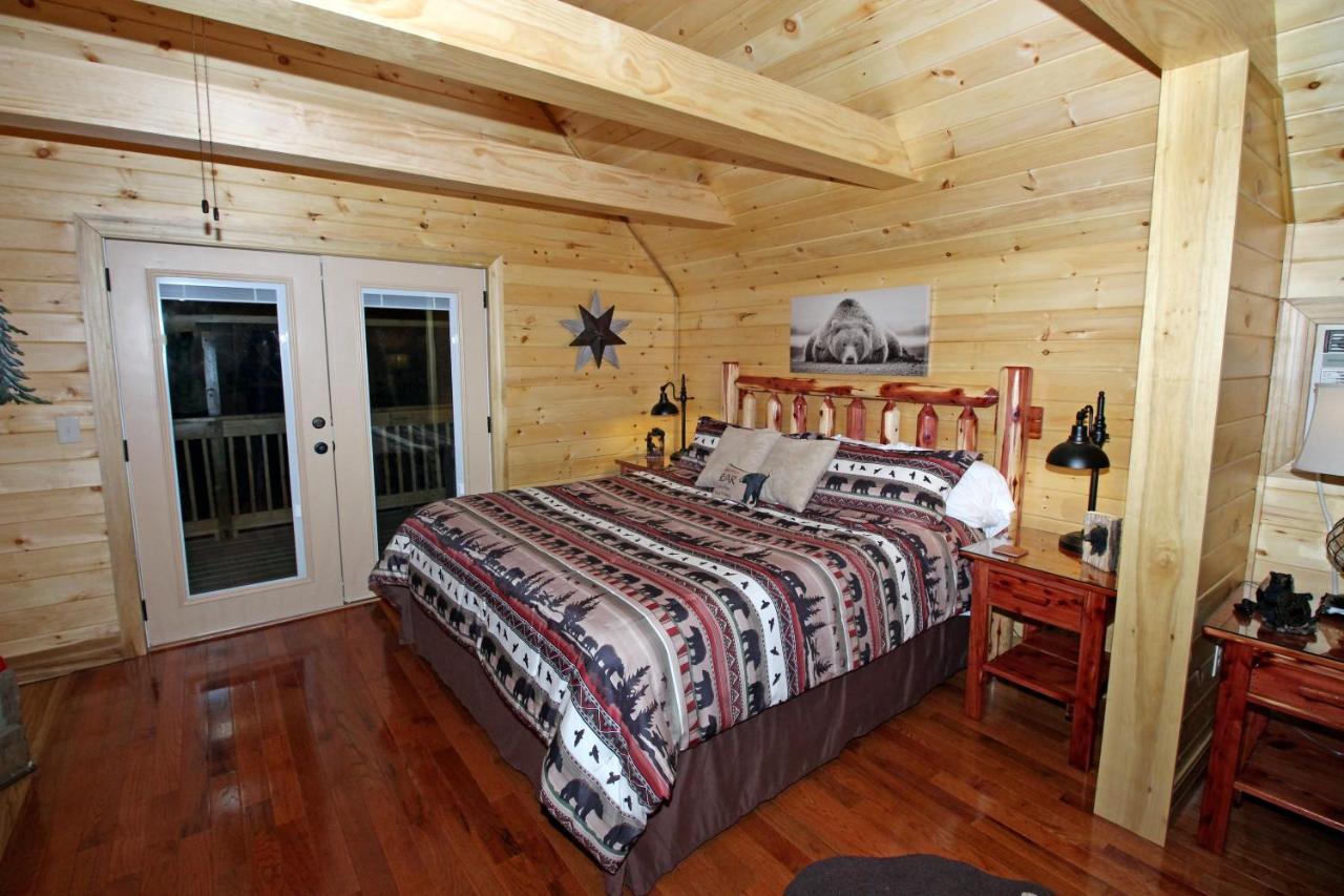 Sweet Romance * Gatlinburg
