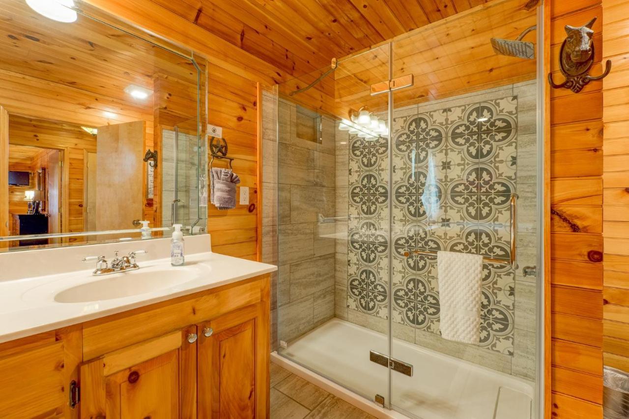 Holiday home Unbridled Memories Luxury Log Cabin Gatlinburg