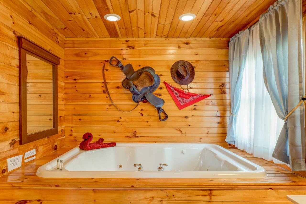 Unbridled Memories Luxury Log Cabin Gatlinburg