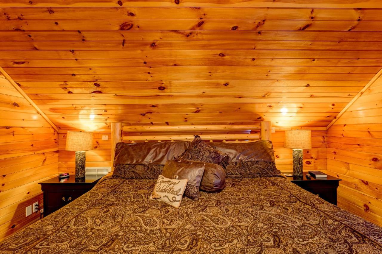 Holiday home Unbridled Memories Luxury Log Cabin Gatlinburg