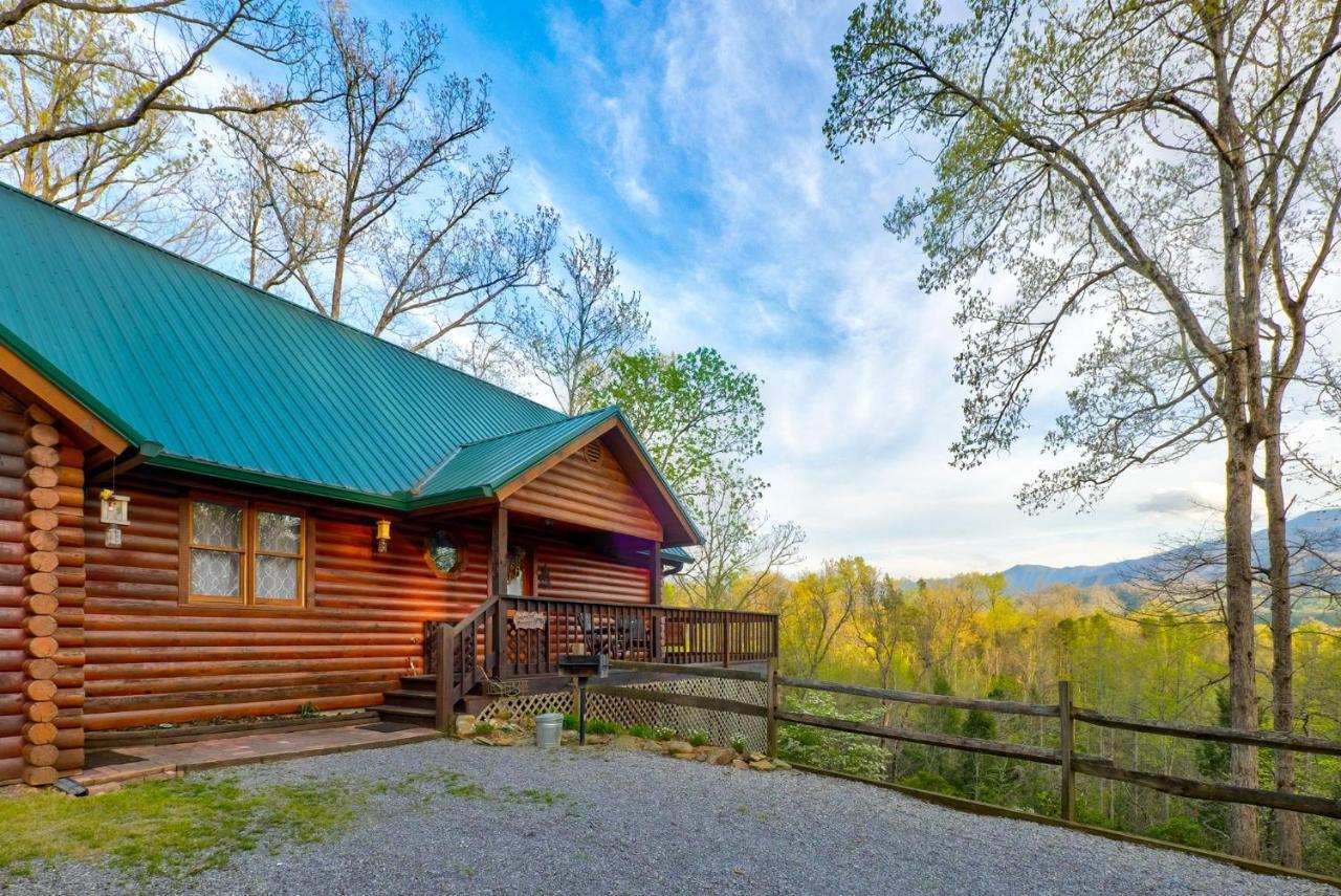 Unbridled Memories Luxury Log Cabin Holiday home Gatlinburg
