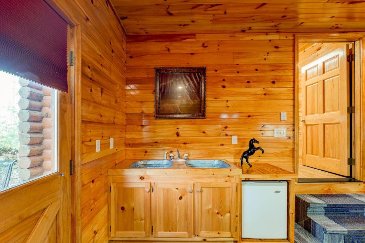 Unbridled Memories Luxury Log Cabin *