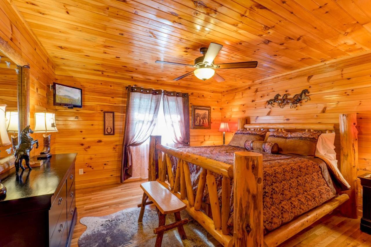 Unbridled Memories Luxury Log Cabin Gatlinburg