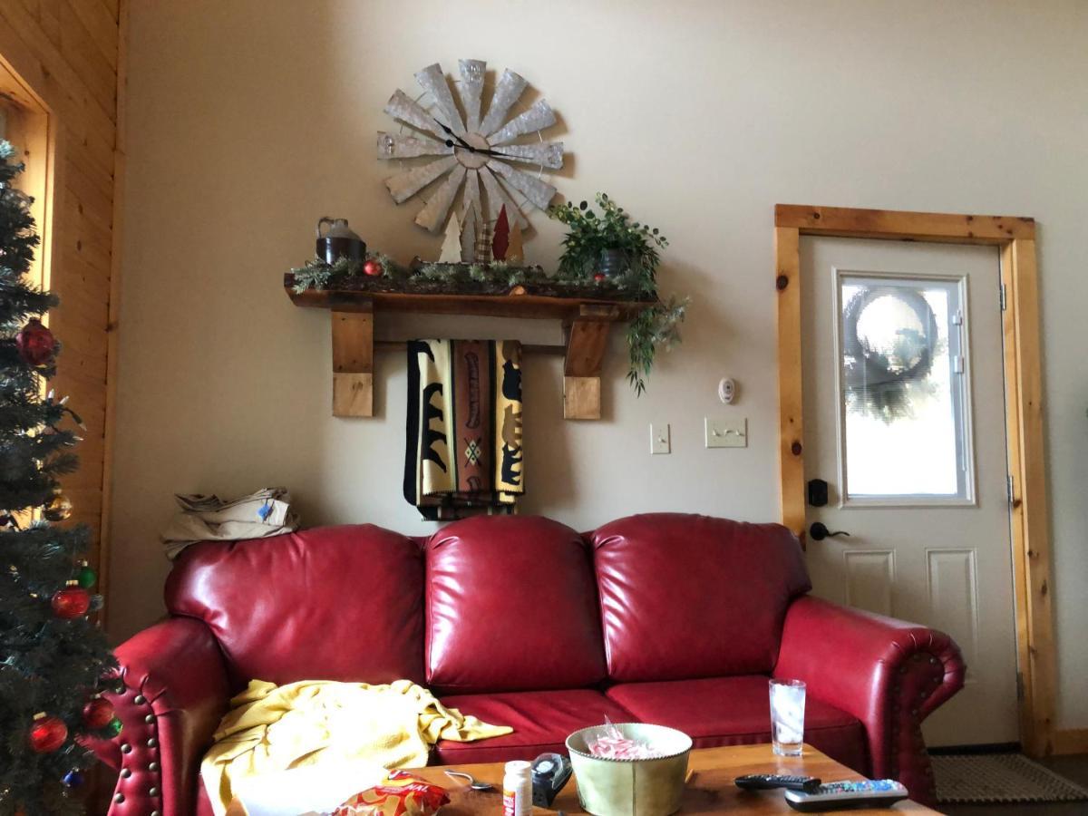 Love Nest Chalet *