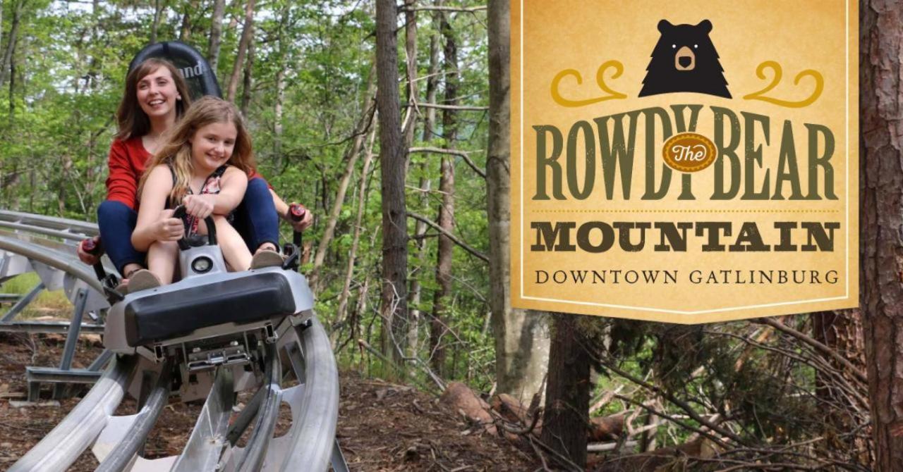 Heavenly Hilltop Getaway * Gatlinburg